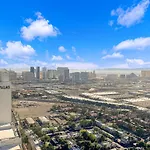 52Nd Floor Modern Luxury Studio Strip View