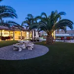 New Luxurious 6Br Villa Near Lv Strip W Pool & Spa