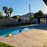 Lux Private Home - Pool, Billiards, 8 Smart Tvs, Board Games, Cotton Bedding - The Stone Sanctuary At Mccullough Hills Trailhead