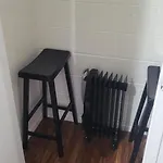 2 Bedroom Cozy Guesthouse Near The Strip