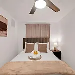 Henderson Luxe Retreat