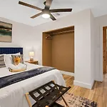 Henderson Luxe Retreat