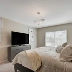 Henderson 2 Bed 2 Bath