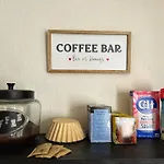 *Free Parking Near Strip Cozy 2Br Home Side: A