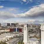 Incredible Penthouse Strip Views Balcony Access