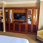 Mgm 1 Bedroom Balcony And Or Studio Luxury Suites