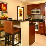 Luxury Suites International At The Signature