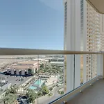 Stripviewsuites At Signature