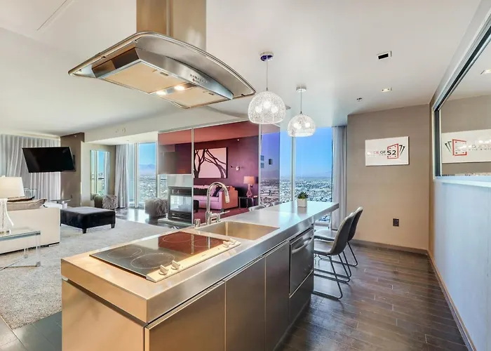 Vegas Palms High 52Nd Fl. 1Bdr Corner Penthouse 1220Sqft