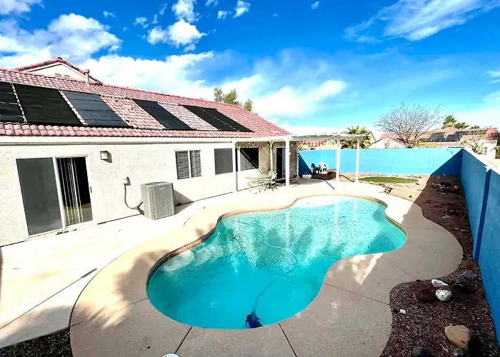 Sweet Spacious 5 Bdrm Home With Pool