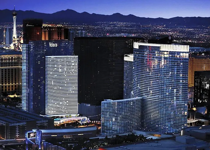 Vdara Studio Suite 011 Pool View Free Valet Parking