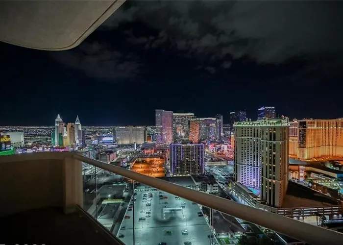 Premium Suite Mgm Signature High Flr Balcony Strip View