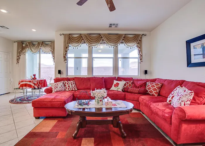 Las Vegas Home With Mtn Views 13 Mi To The Strip!