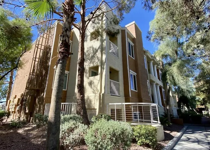Worldmark Tropicana Avenue 1Bd