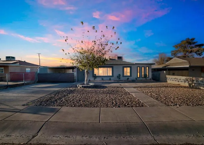 Henderson Luxe Retreat