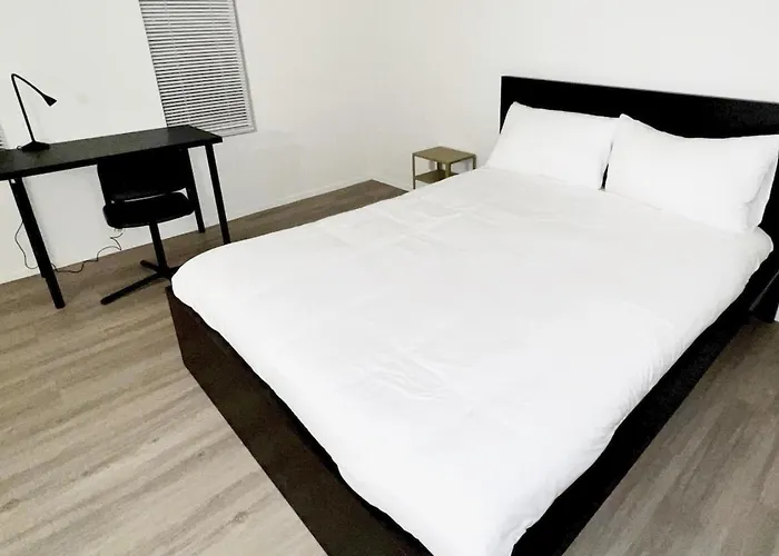 2 To 6 Bedroom Walk To Strip Mgm Casino Shop Club