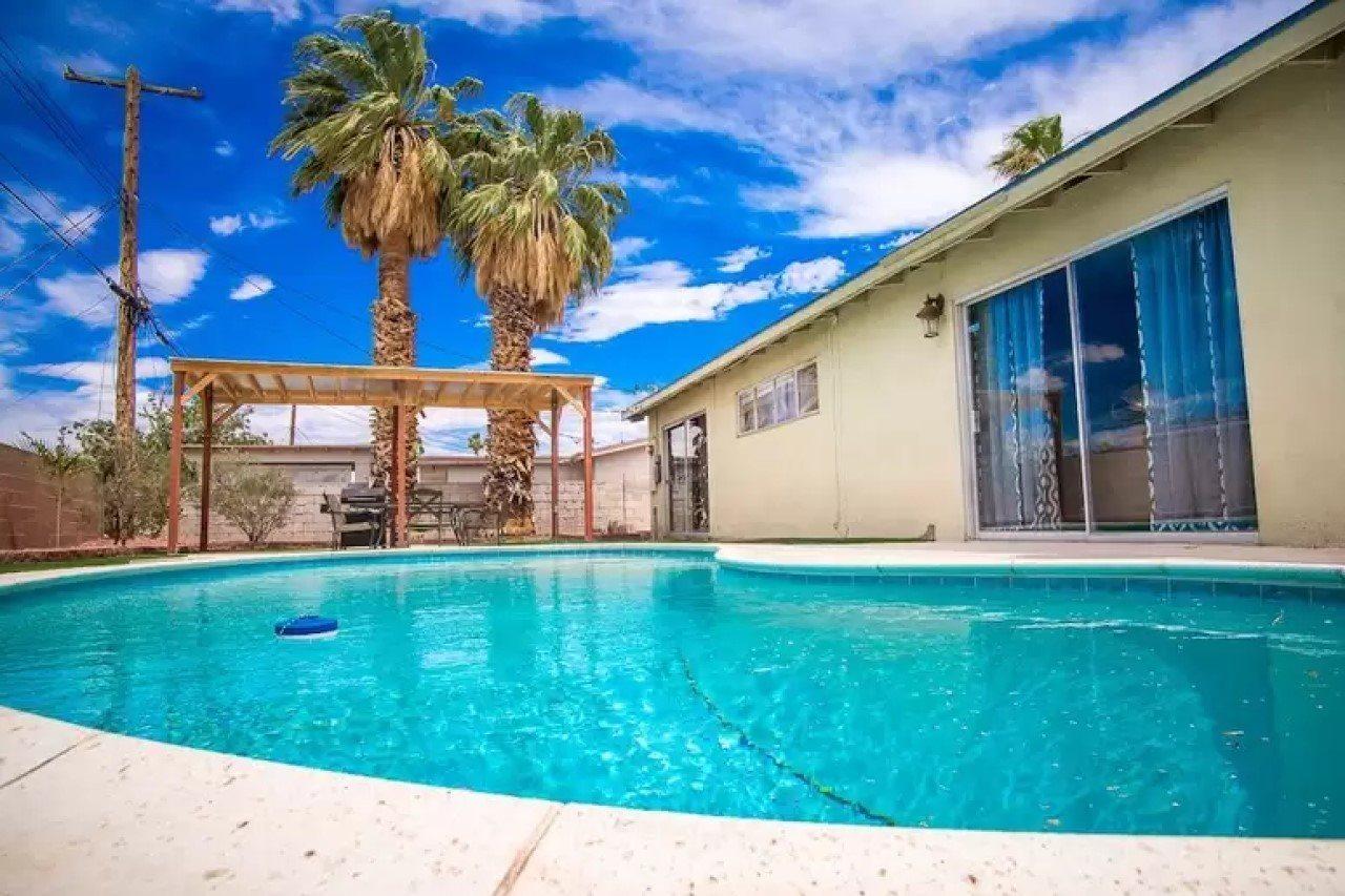 Apartment Happy Bridge To Vegas Sleeps 12 Pool *