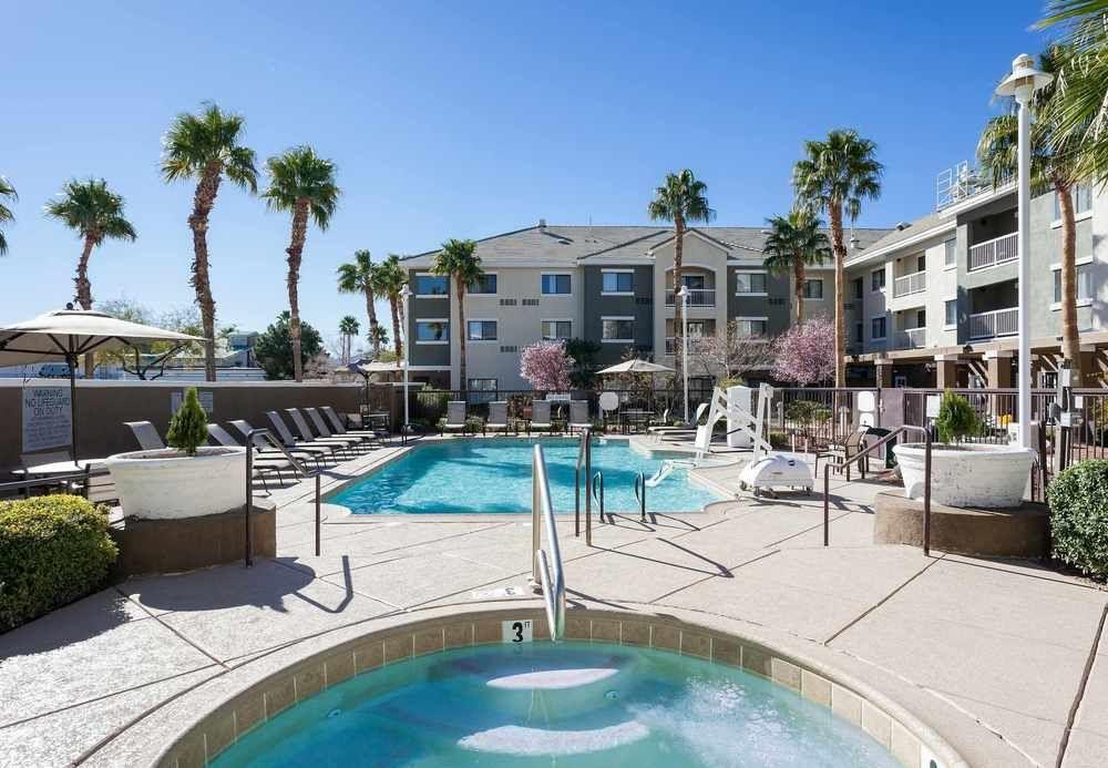 Courtyard By Marriott Henderson - Green Valley - 3*
