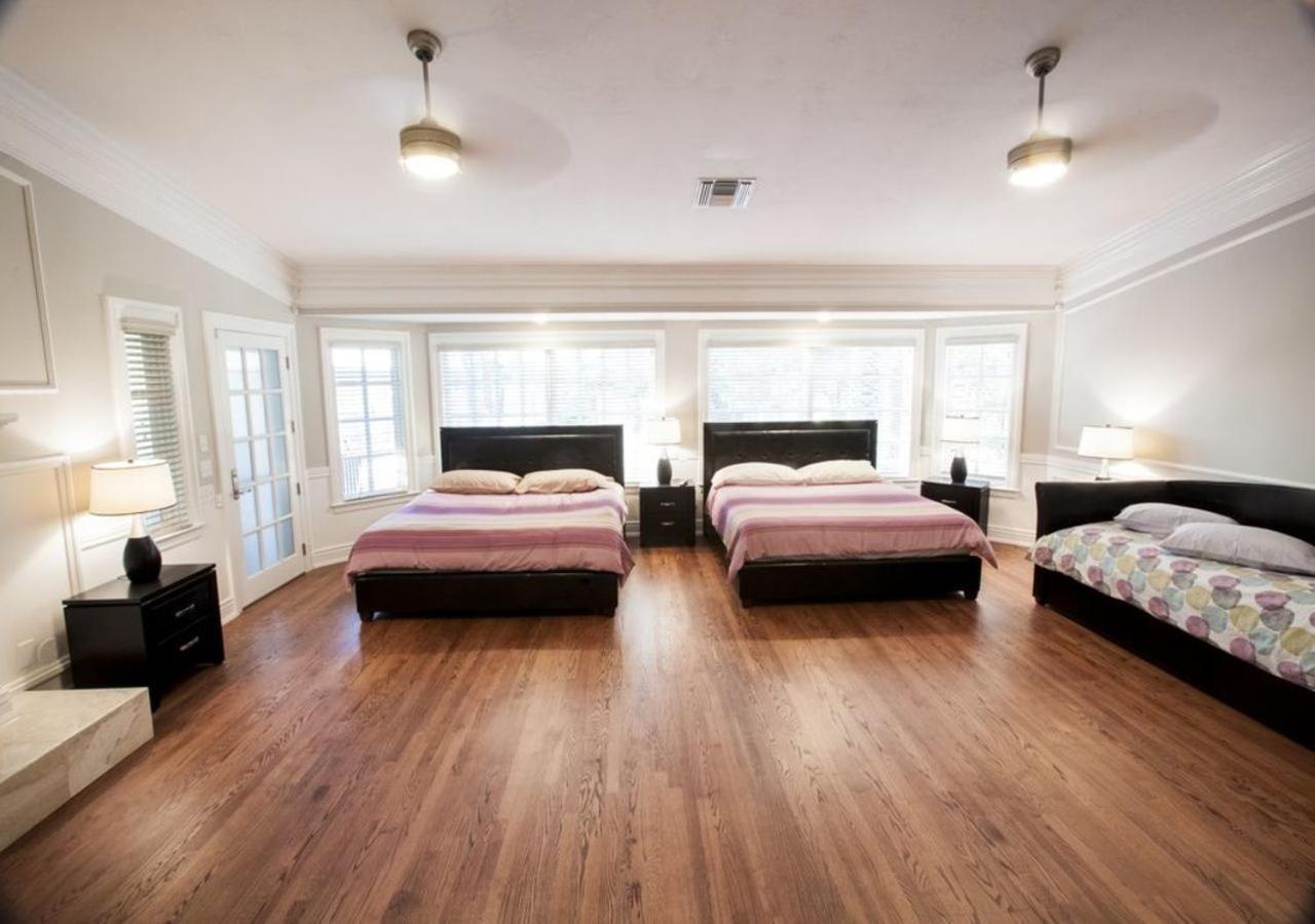 Carota - 6 Bedrooms And A Casitas Villa Las Vegas