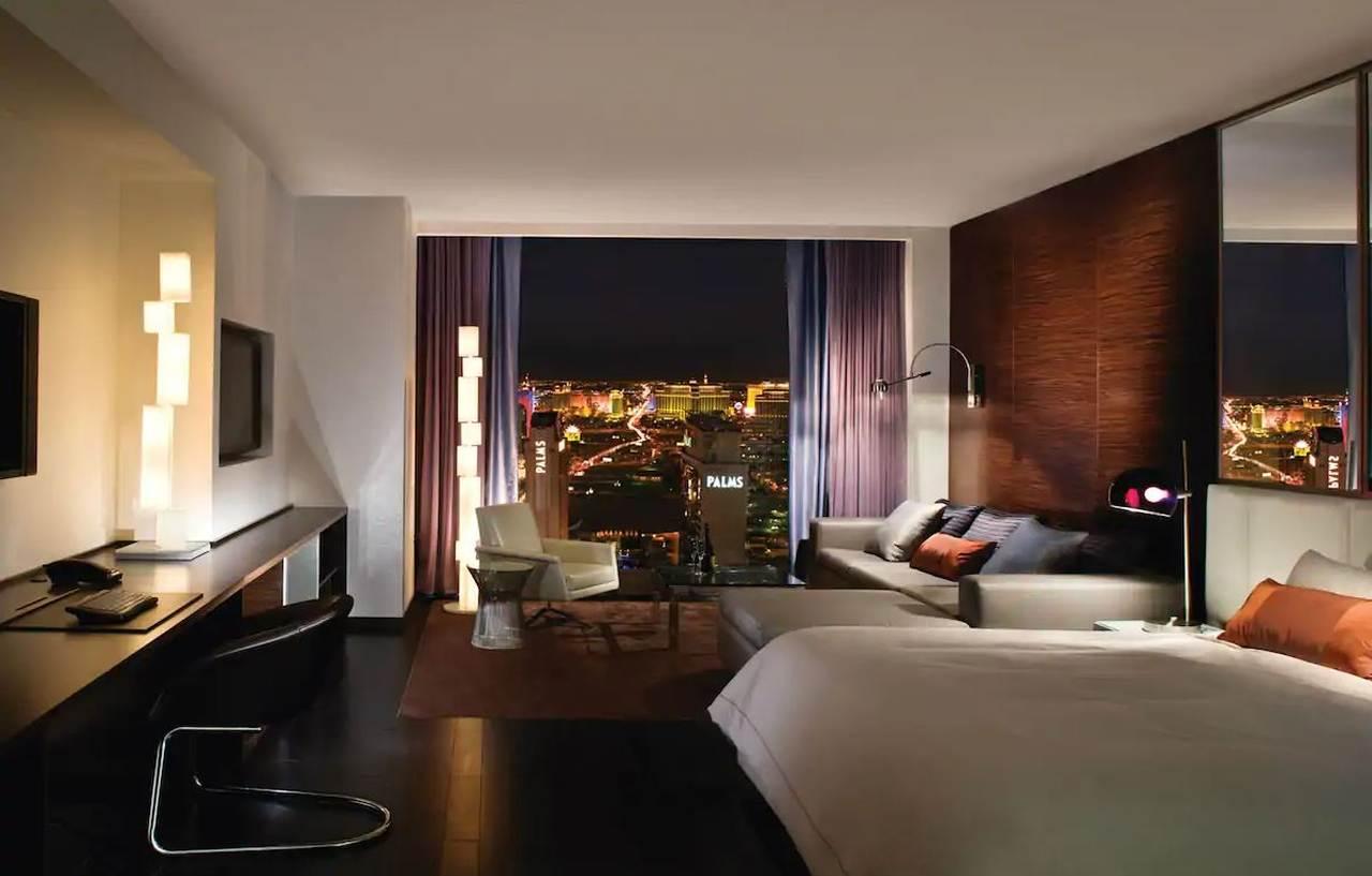 Palms Place And Spa Hotel 4*