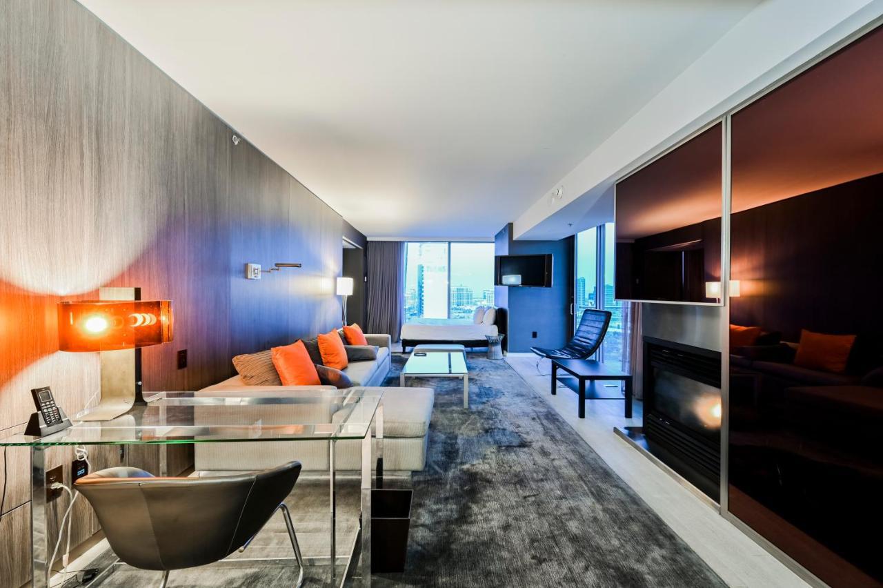 Stripviewsuites Two-bedroom Conjoined At Palms Place *