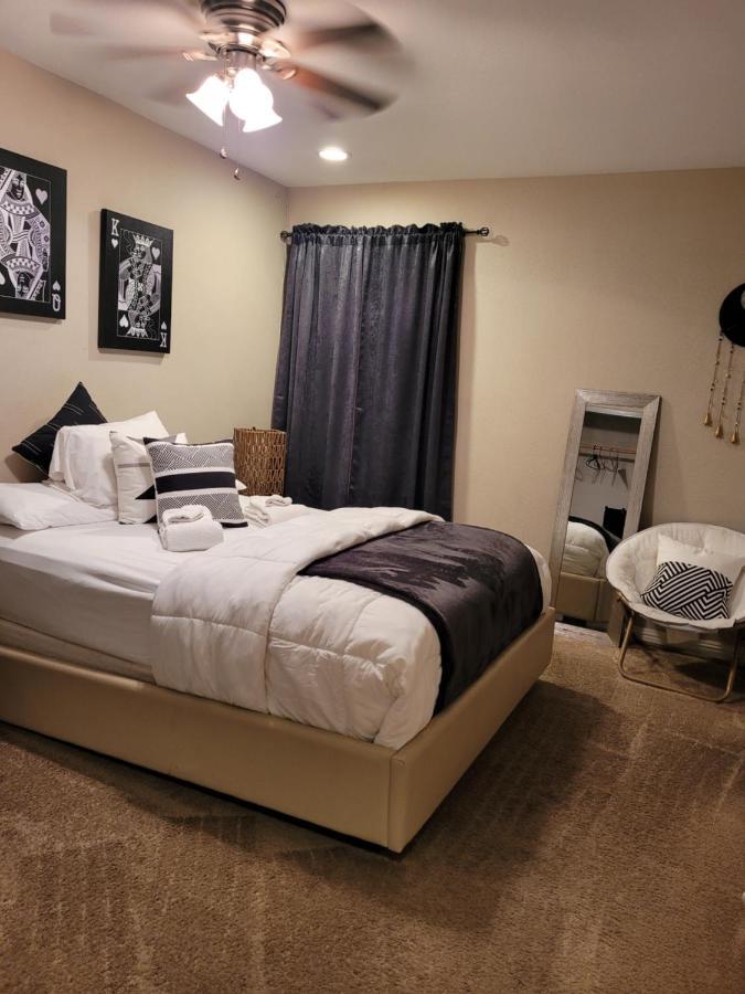 Beautiful 3 Bed/2 Bath Cozy Get Away *