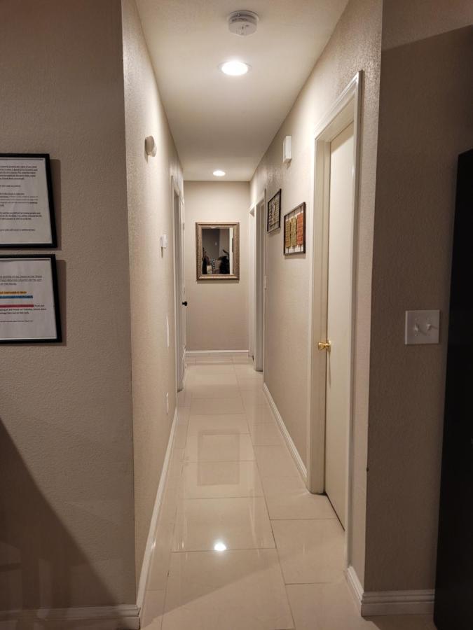 Beautiful 3 Bed/2 Bath Cozy Get Away Las Vegas