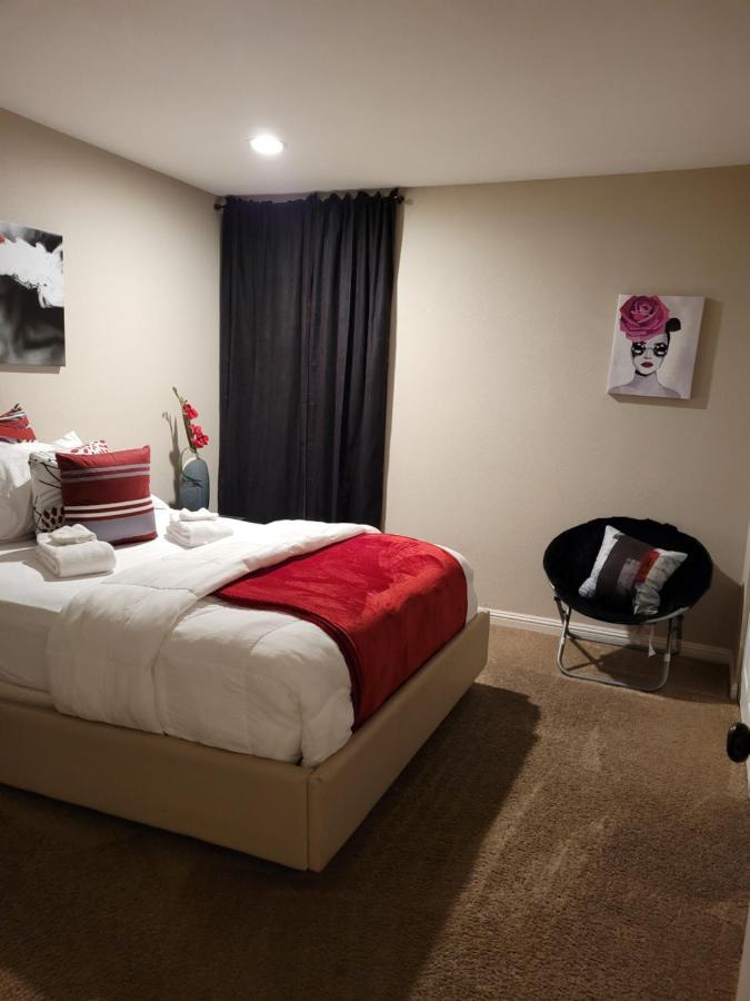 Beautiful 3 Bed/2 Bath Cozy Get Away Las Vegas
