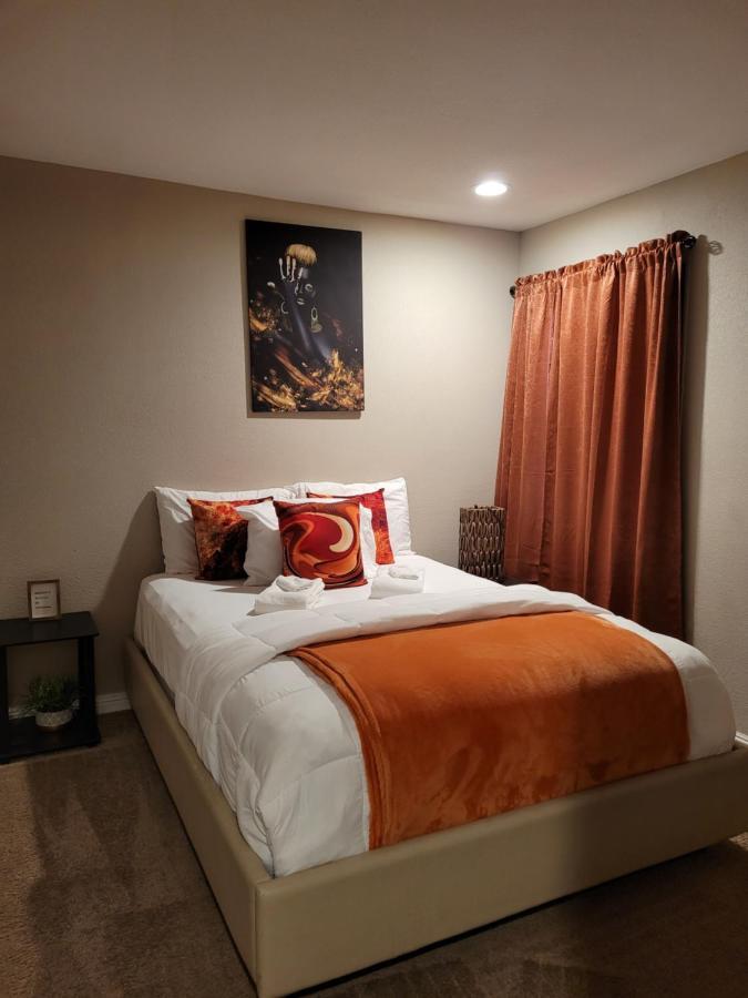 Beautiful 3 Bed/2 Bath Cozy Get Away *