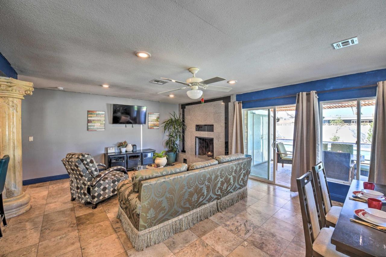 Holiday home Elegant With Pool Table 3 Mi To Vegas Strip!