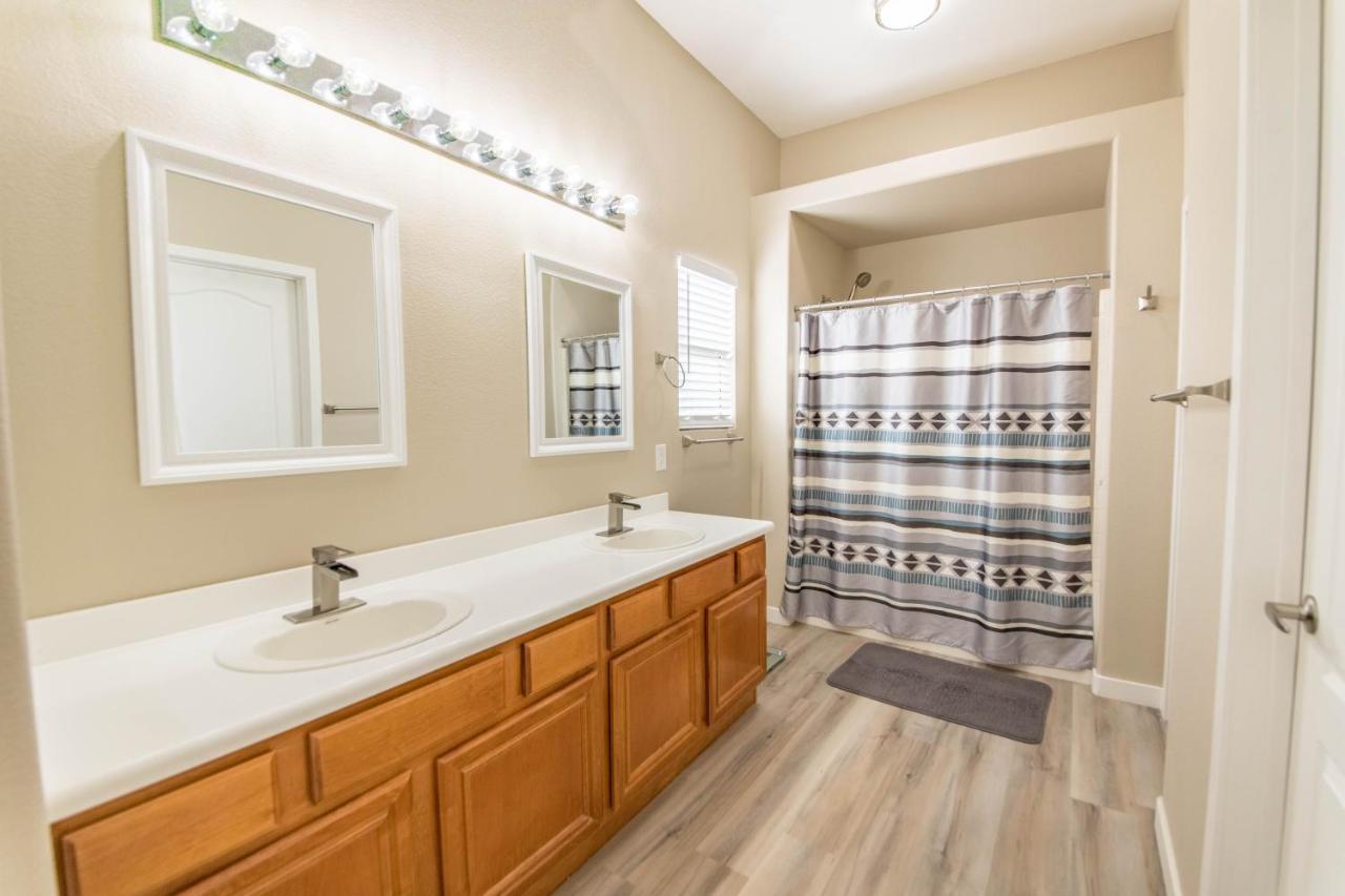 Gorgeous Vegas With Rv Parking Holiday home Las Vegas