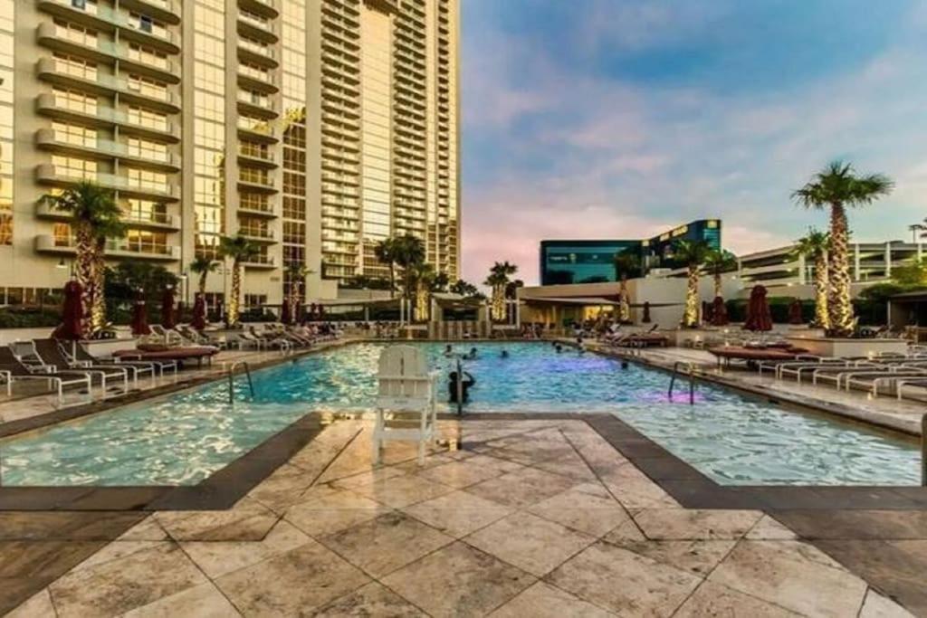 Apartamento Signature Suites By Voyargo Deluxe Studio Mountain View 32Nd Fl *