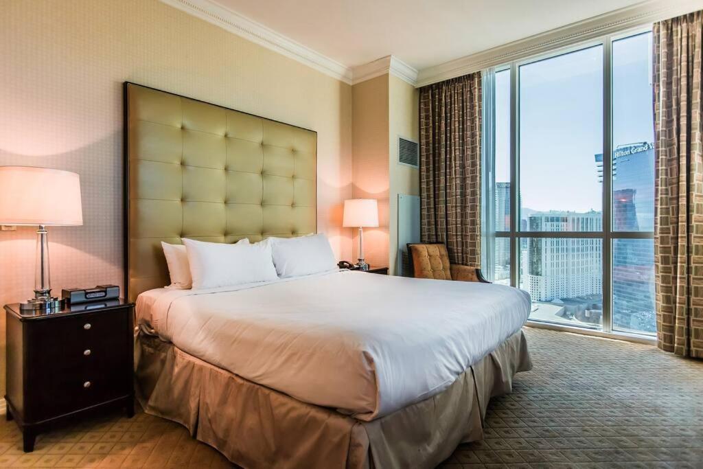 Signature Suites By Voyargo - 1Br Suites W Balcony Apartment