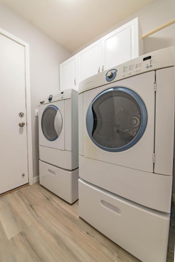Gorgeous Vegas With Rv Parking Holiday home