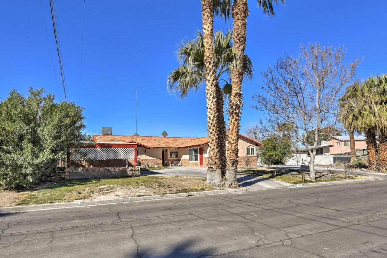 Elegant With Pool Table 3 Mi To Vegas Strip! Holiday home