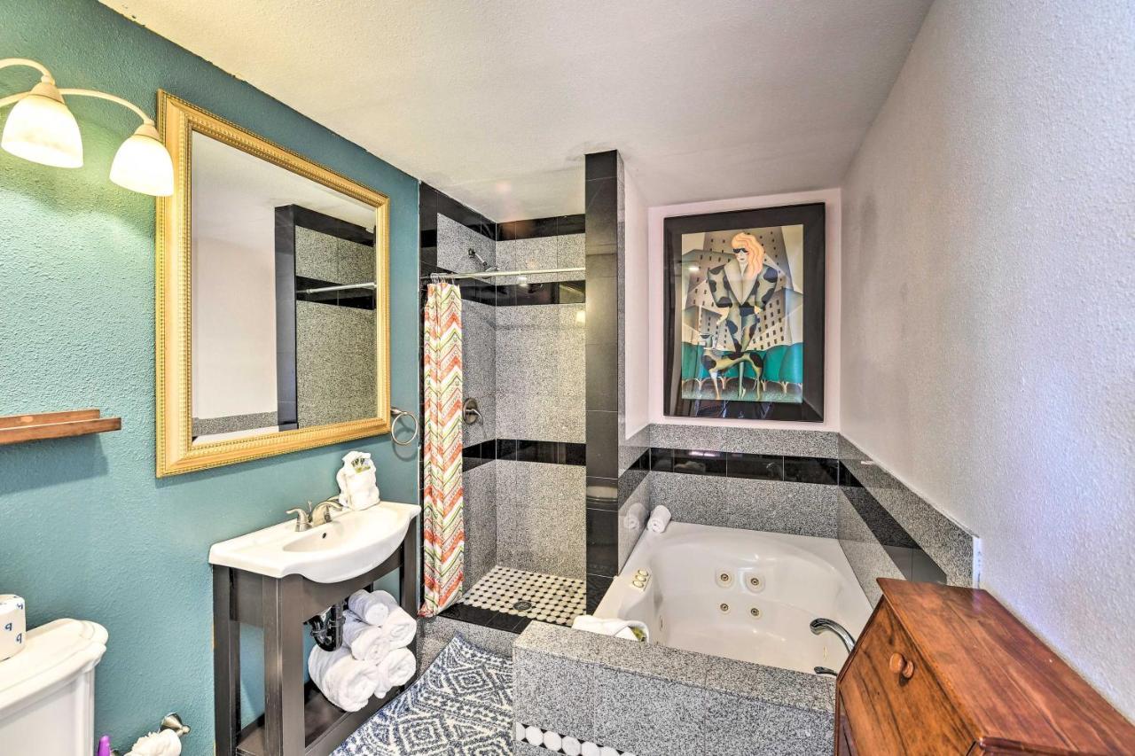 Holiday home Elegant With Pool Table 3 Mi To Vegas Strip! Las Vegas