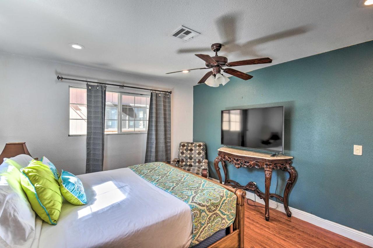 Elegant With Pool Table 3 Mi To Vegas Strip! Holiday home *