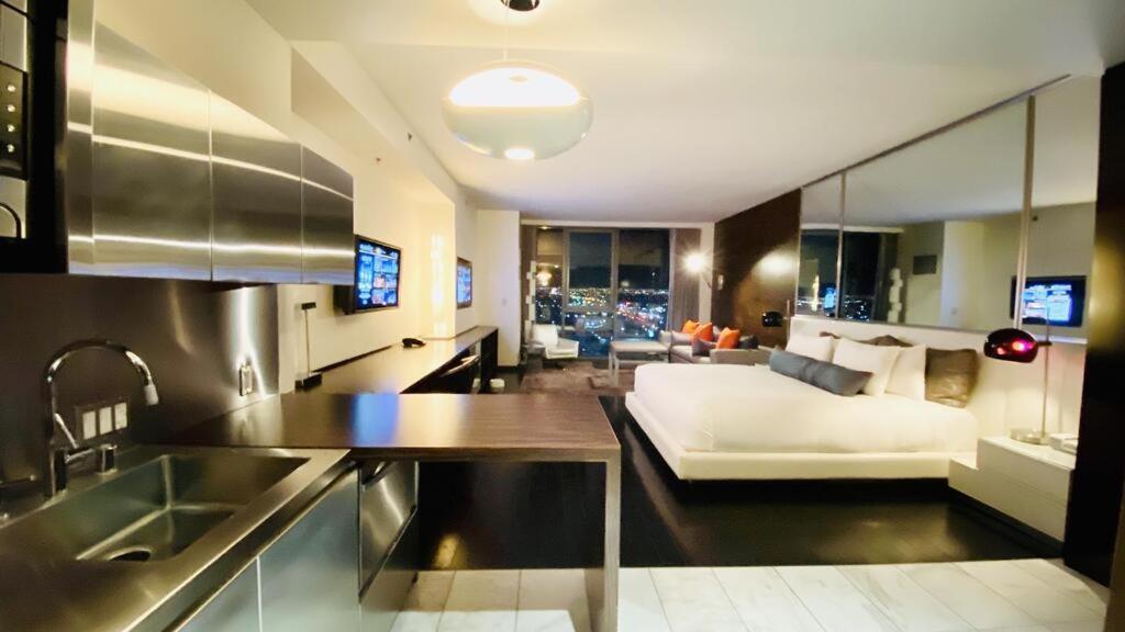 Hotel The Palms Place By Orgoto *