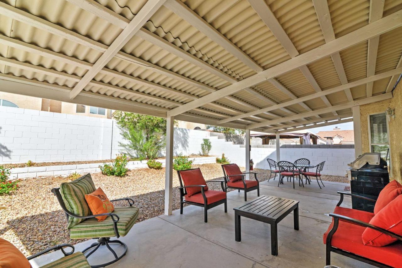 Spacious Vegas - Near Golfing And Hiking! Hébergement de vacances *