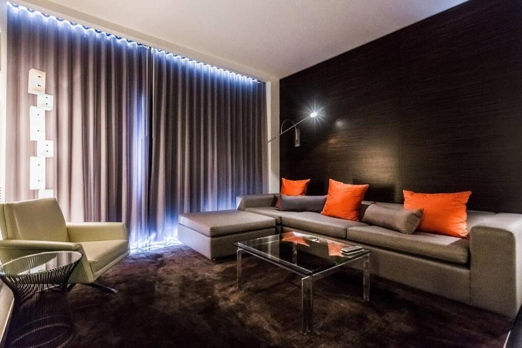 The Palms Place By Orgoto Hotel