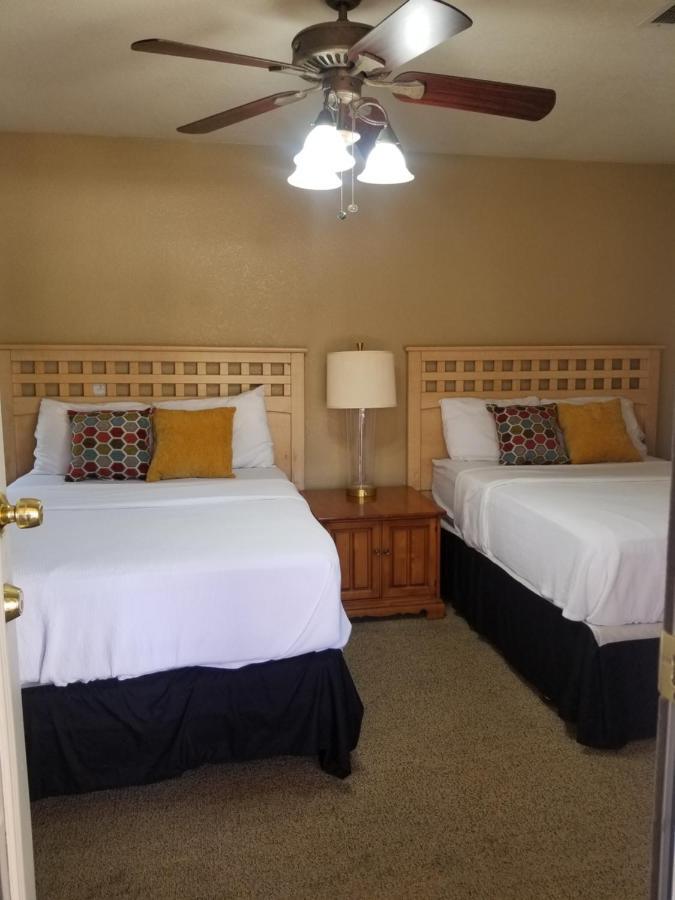 Close To Strip, Very Private, Gated, Huge Floorplan, Wifi, Washer&dryer Las Vegas