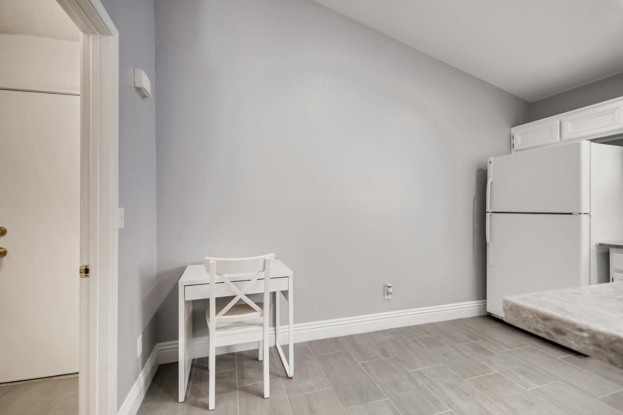 Ferienhaus Luxurious House With A Pool, Spa, And Patio, Sleeps 6 Comfortably Las Vegas
