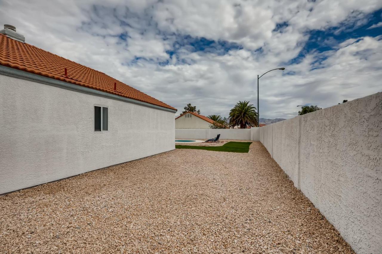 Luxurious House With A Pool, Spa, And Patio, Sleeps 6 Comfortably Ferienhaus Las Vegas