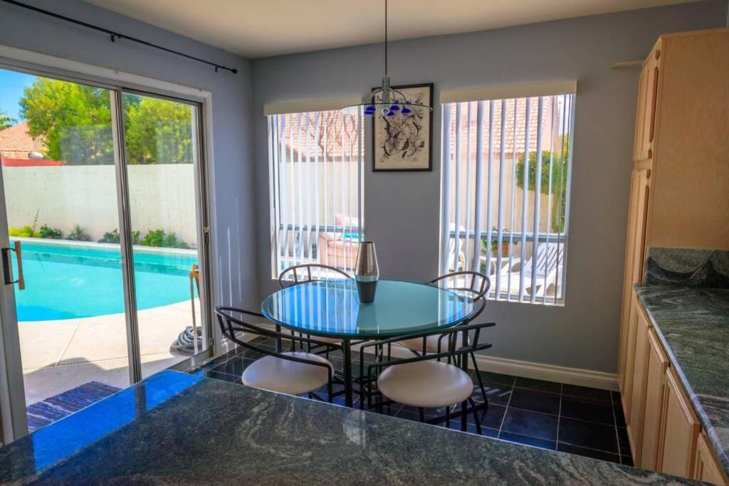Casa vacanze Luxury 1900 Sq Ft House Huge 46 Ft Pool & Hot