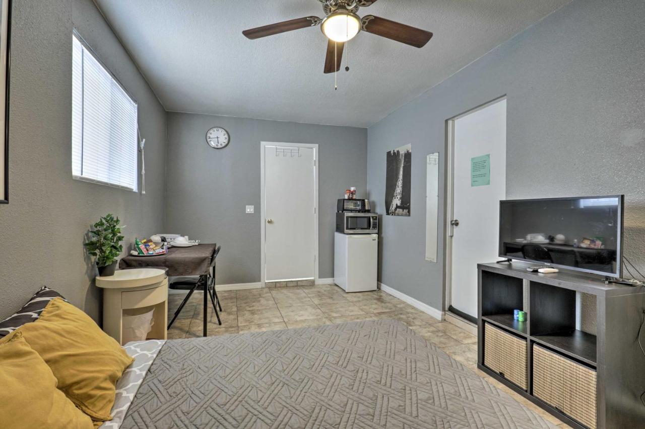 North Vegas Hideaway With Grill Less Than 10 Mi To Strip Vakantiehuis *