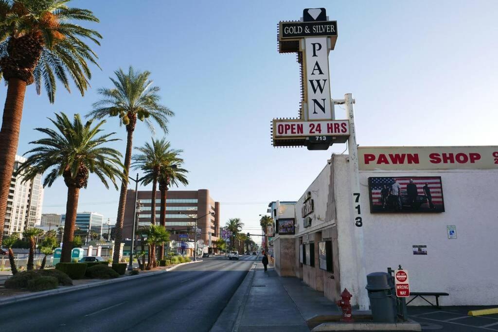 The Downtown Vintage Gem