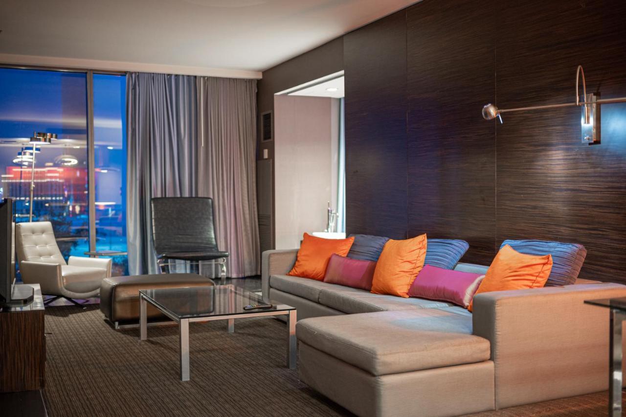 Stripviewsuites Two-bedroom Conjoined At Palms Place * Las Vegas