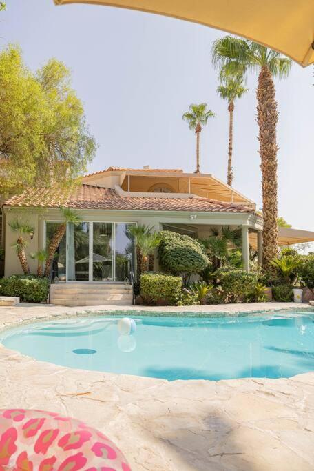 Greens- 5,700sf Luxury Vegas Pool Las Vegas