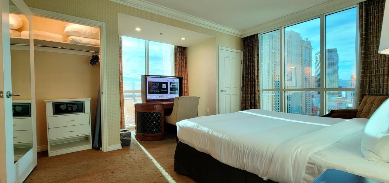 Awesome The Signature Mgm With Strip View. No Fee! Apartment *