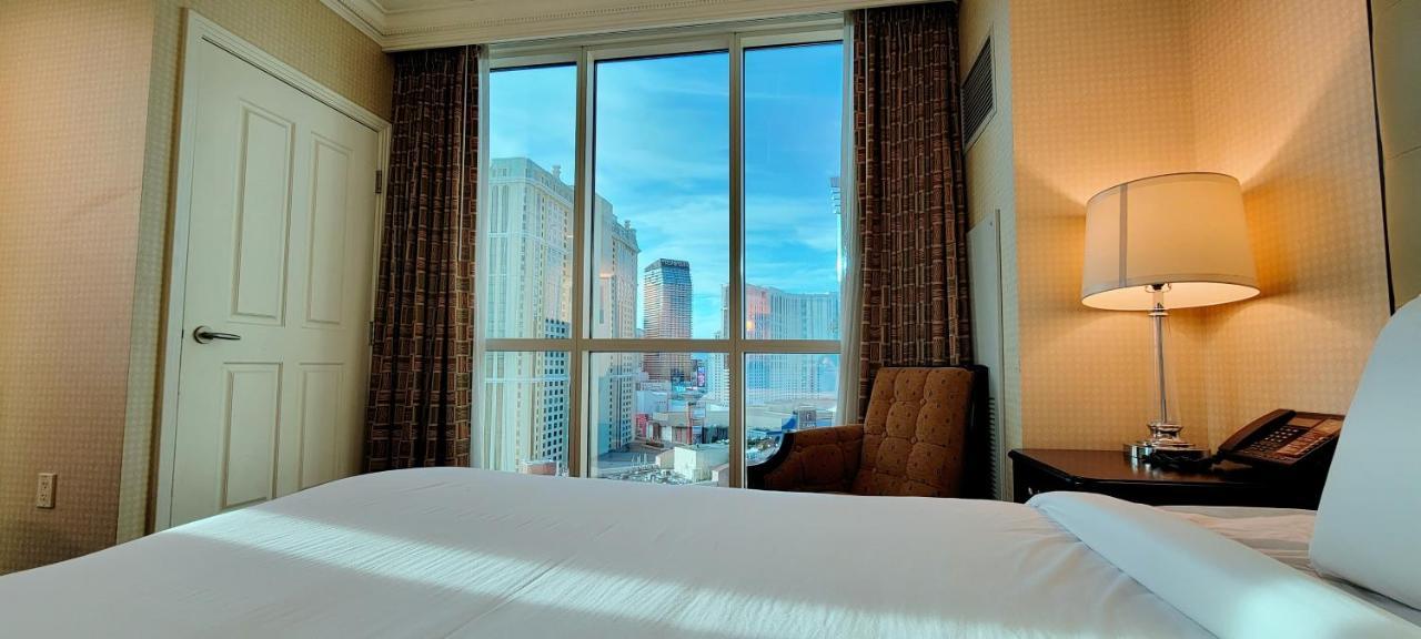 Awesome The Signature Mgm With Strip View. No Fee!